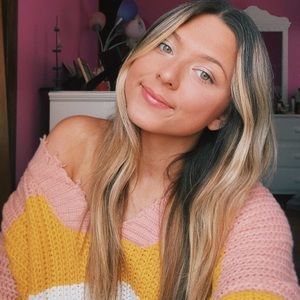 Meet your Posher, Olivia